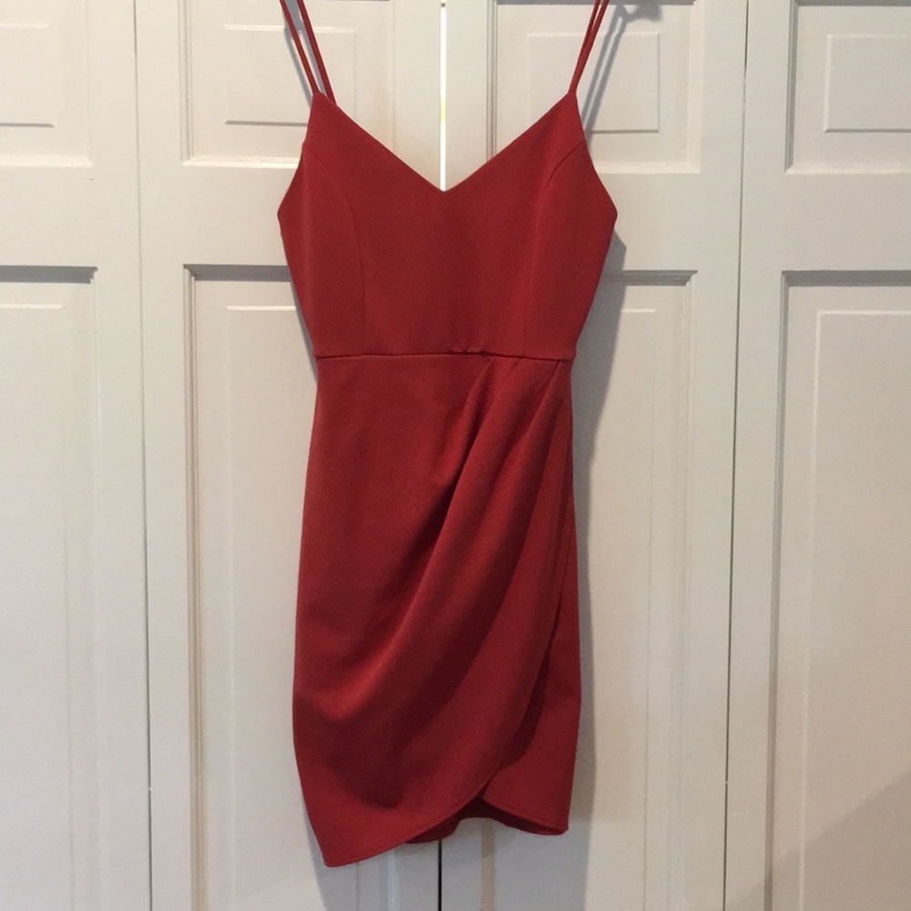 Brand new Lulus body-con dress